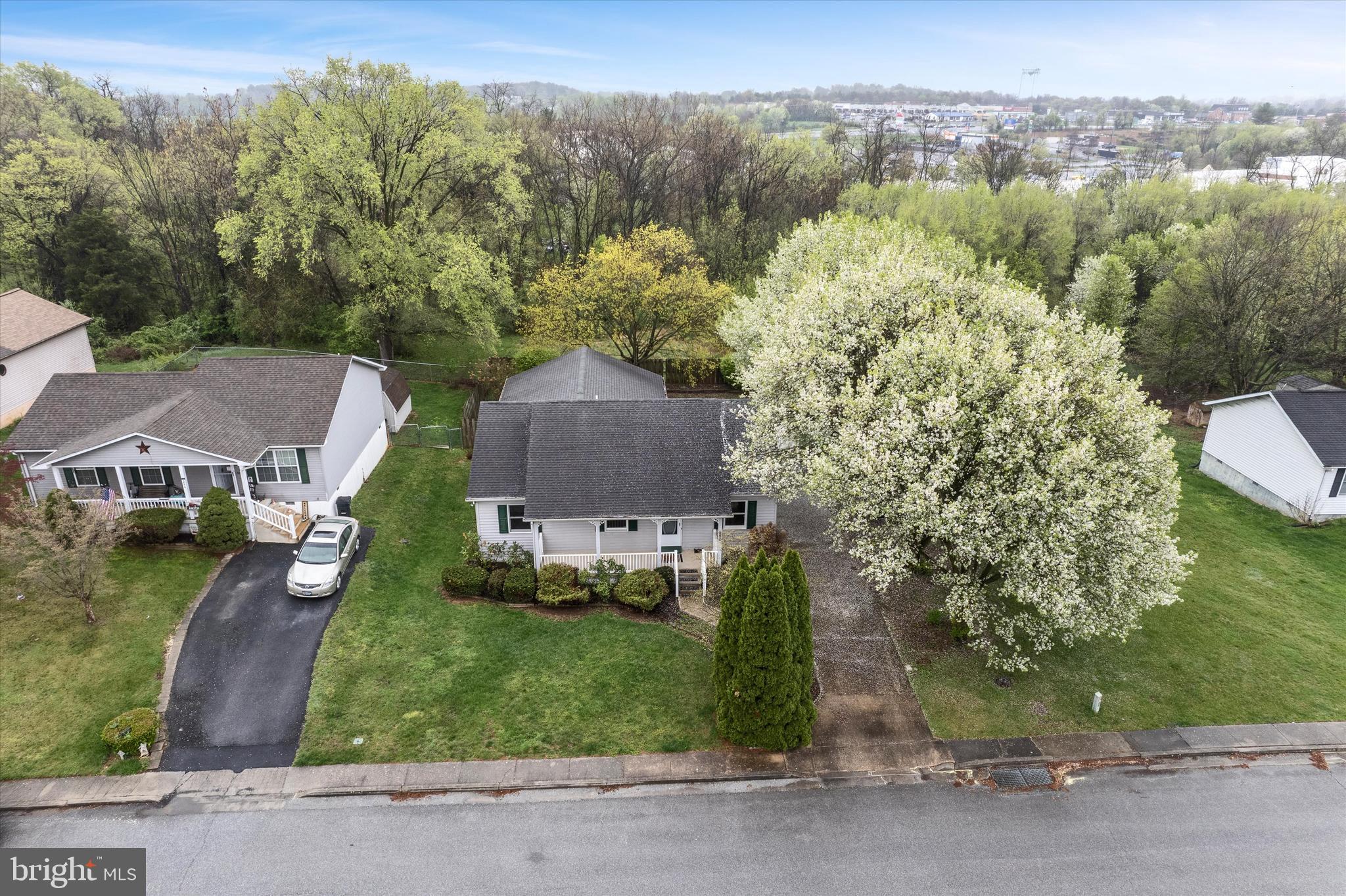 PATRICK HENRY ESTATES - Residential