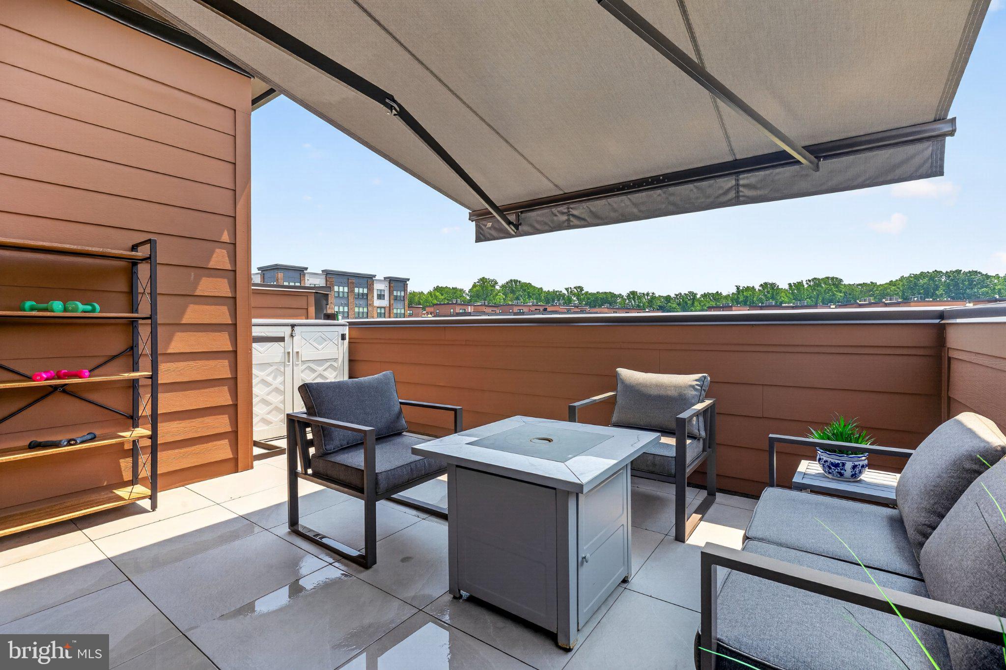 TOWER OAKS - Residential