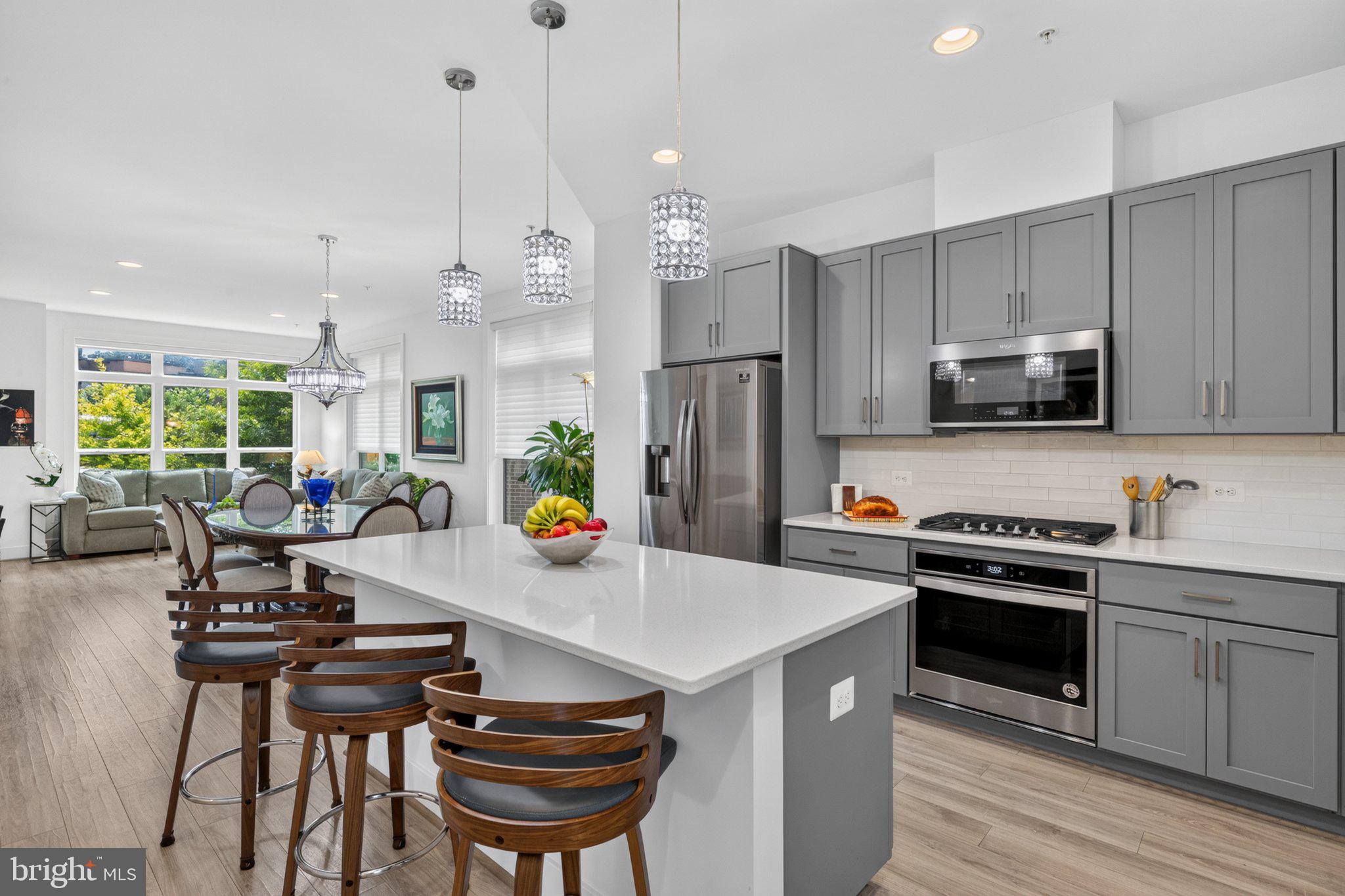 TOWER OAKS - Residential