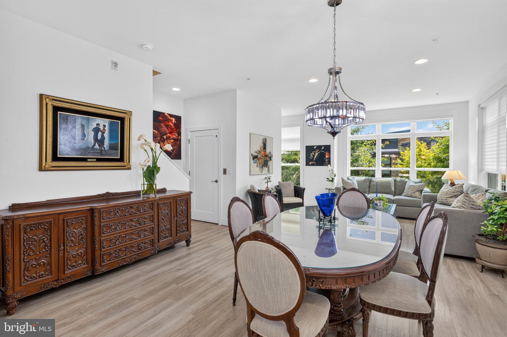 TOWER OAKS - Residential