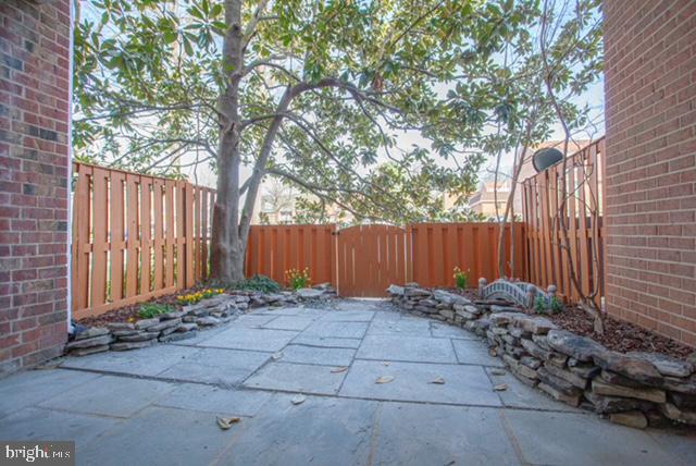 DIAMOND FARM - Residential