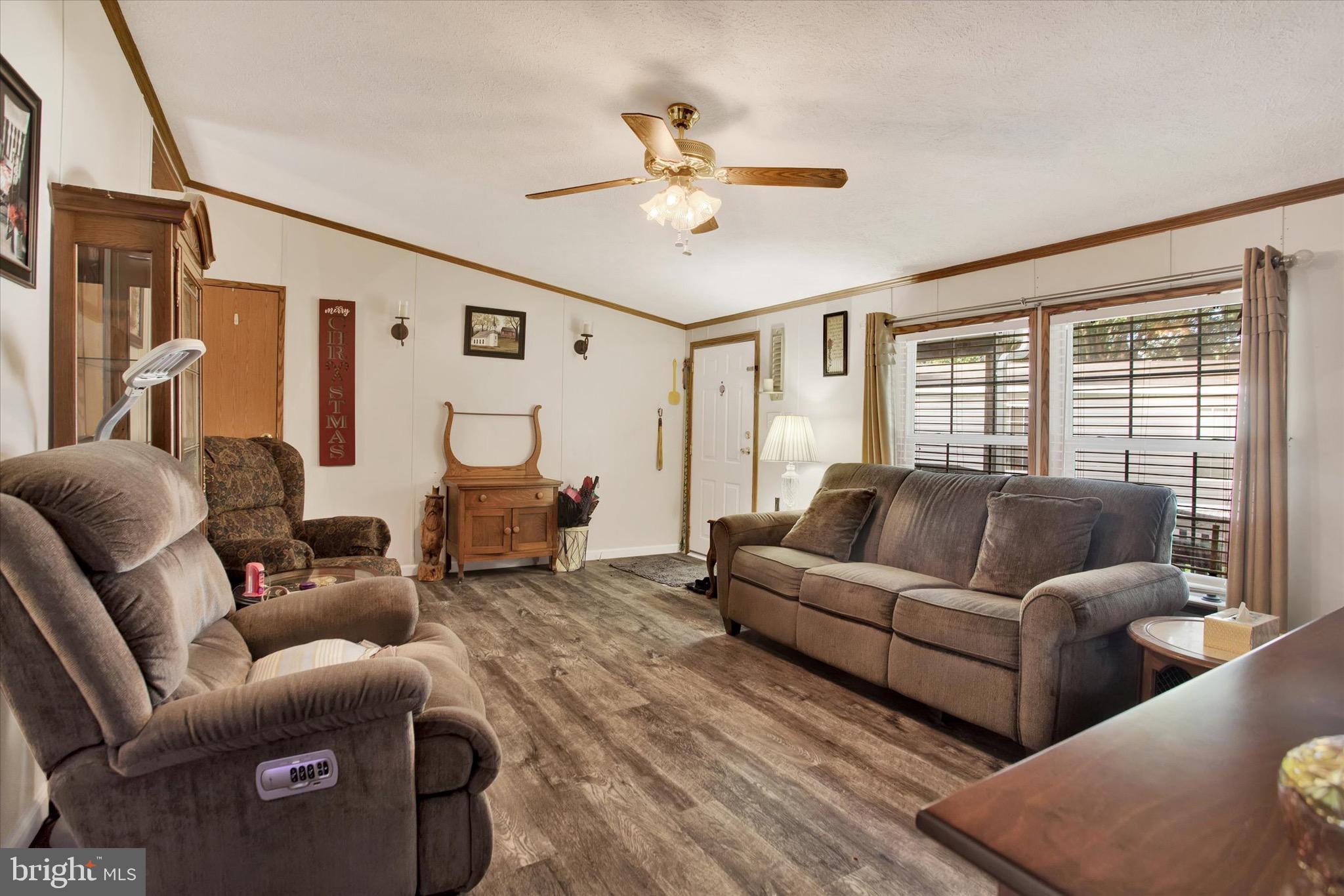 BOONE'S MOBILE ESTATES - Residential
