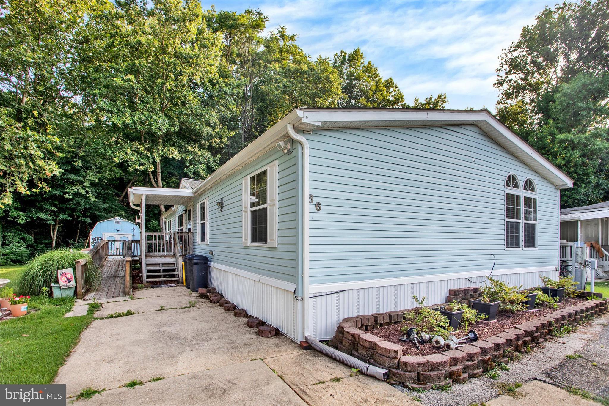 BOONE'S MOBILE ESTATES - Residential