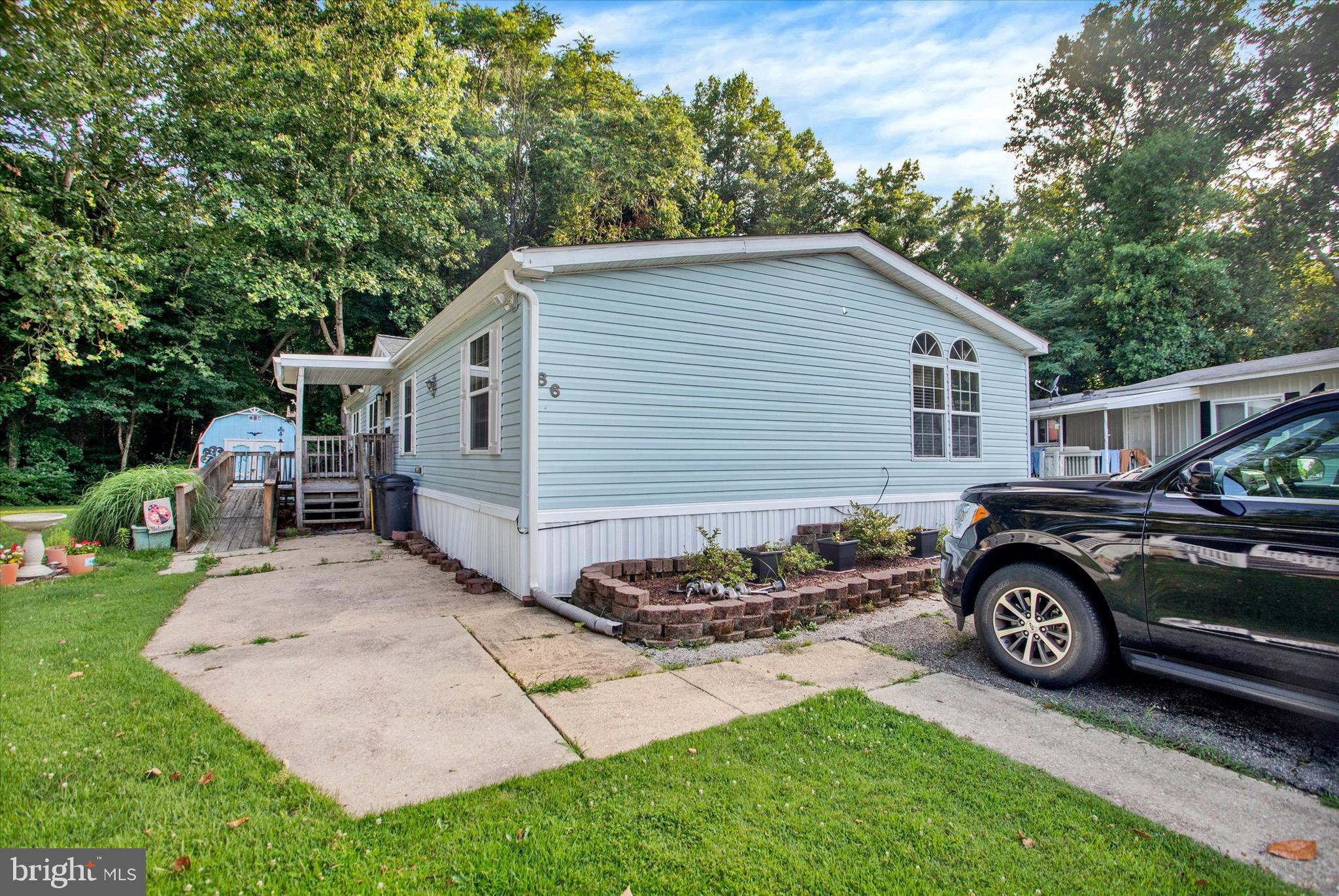 BOONE'S MOBILE ESTATES - Residential