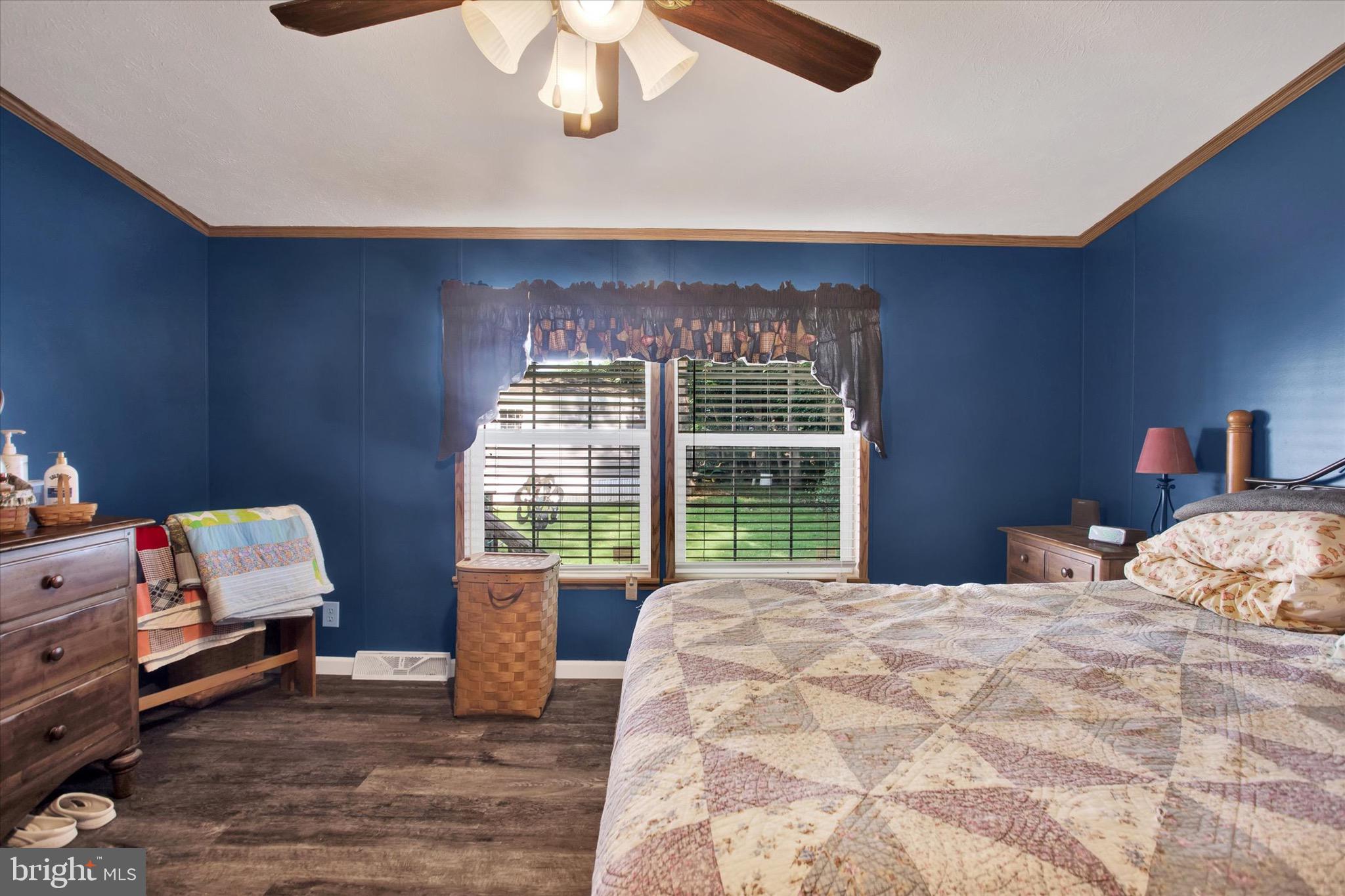 BOONE'S MOBILE ESTATES - Residential