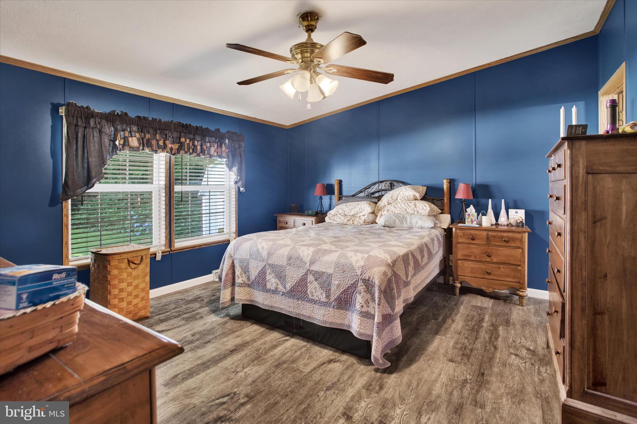 BOONE'S MOBILE ESTATES - Residential