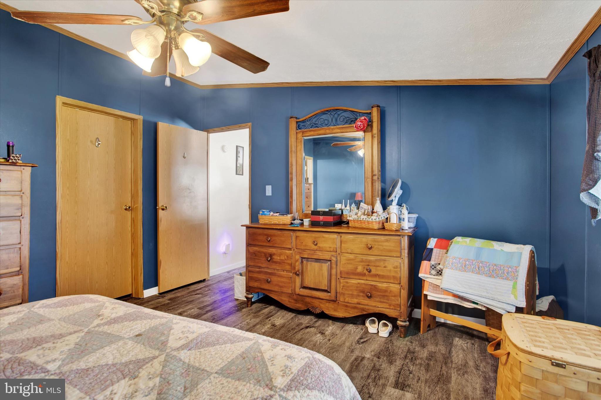 BOONE'S MOBILE ESTATES - Residential