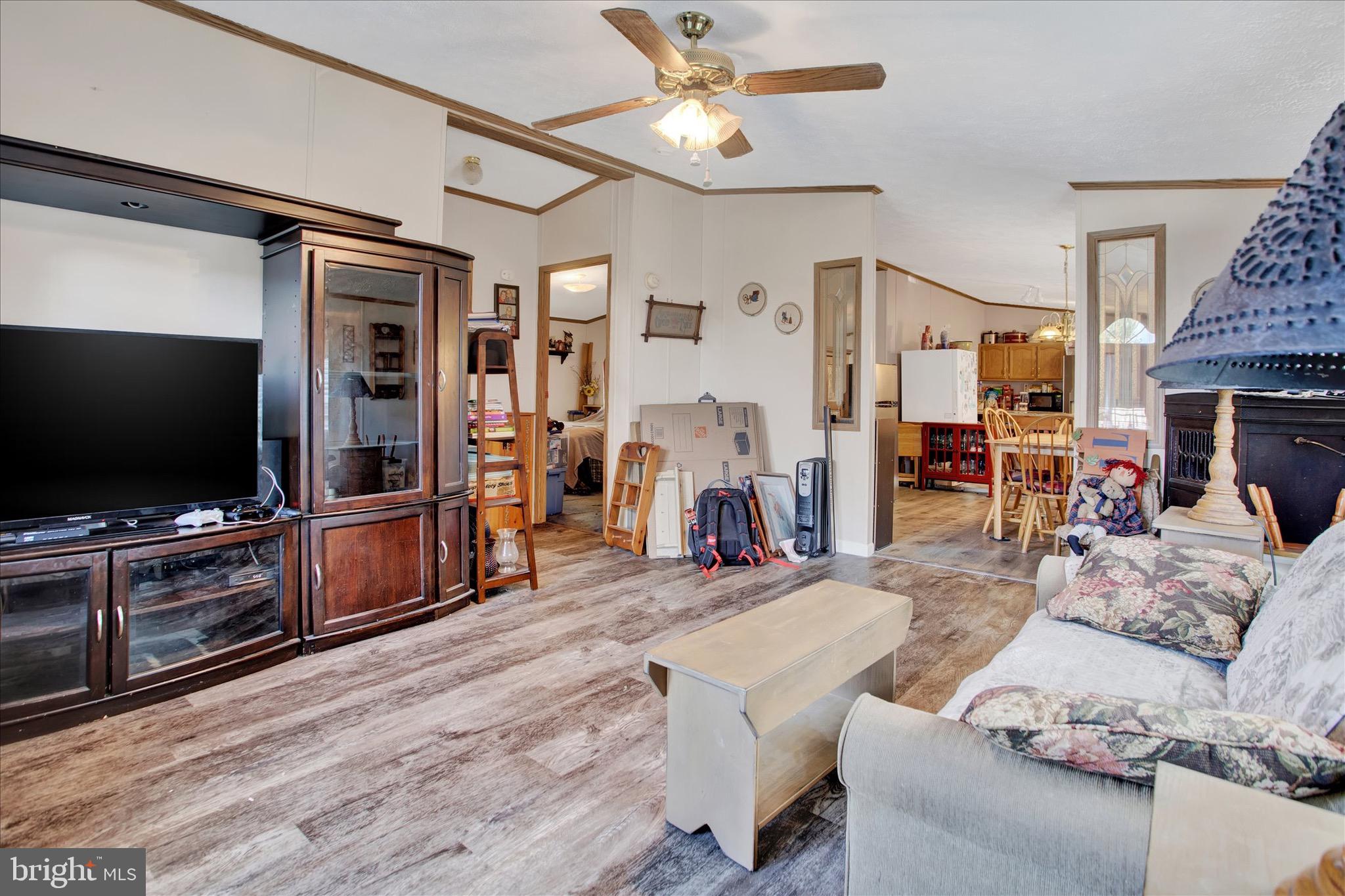 BOONE'S MOBILE ESTATES - Residential