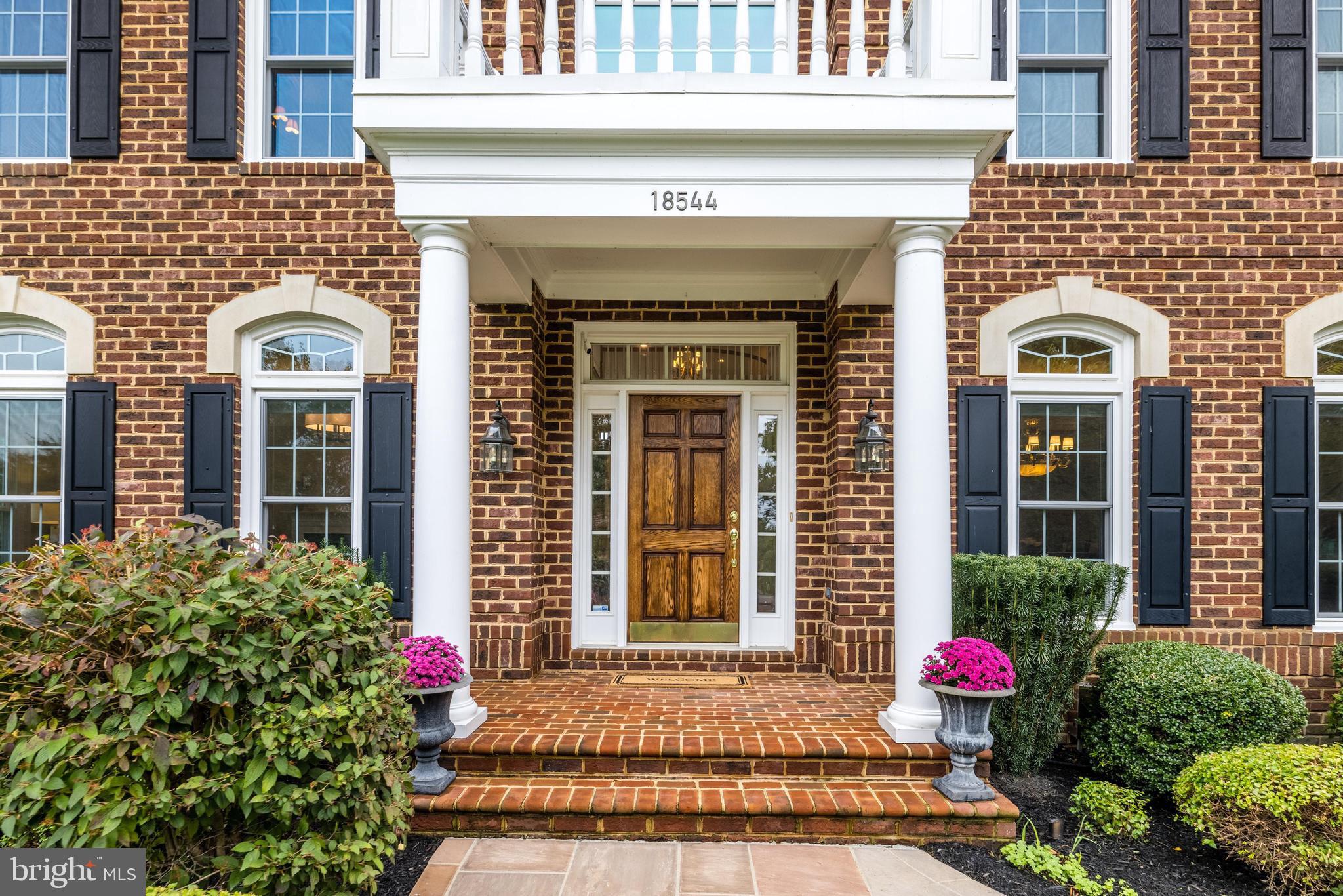RIVER CREEK - Residential
