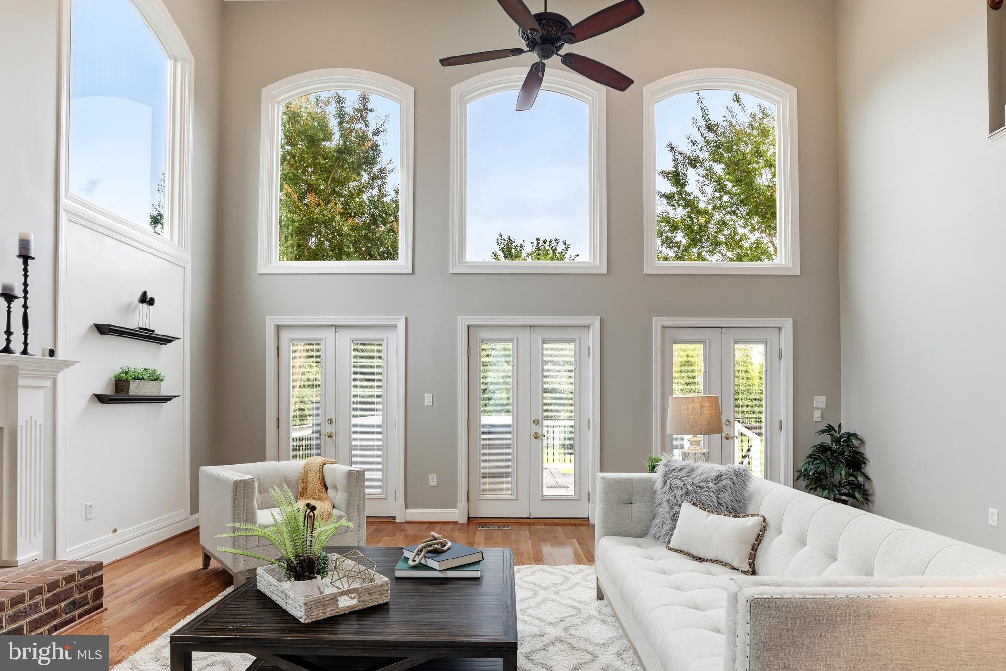 RIVER CREEK - Residential