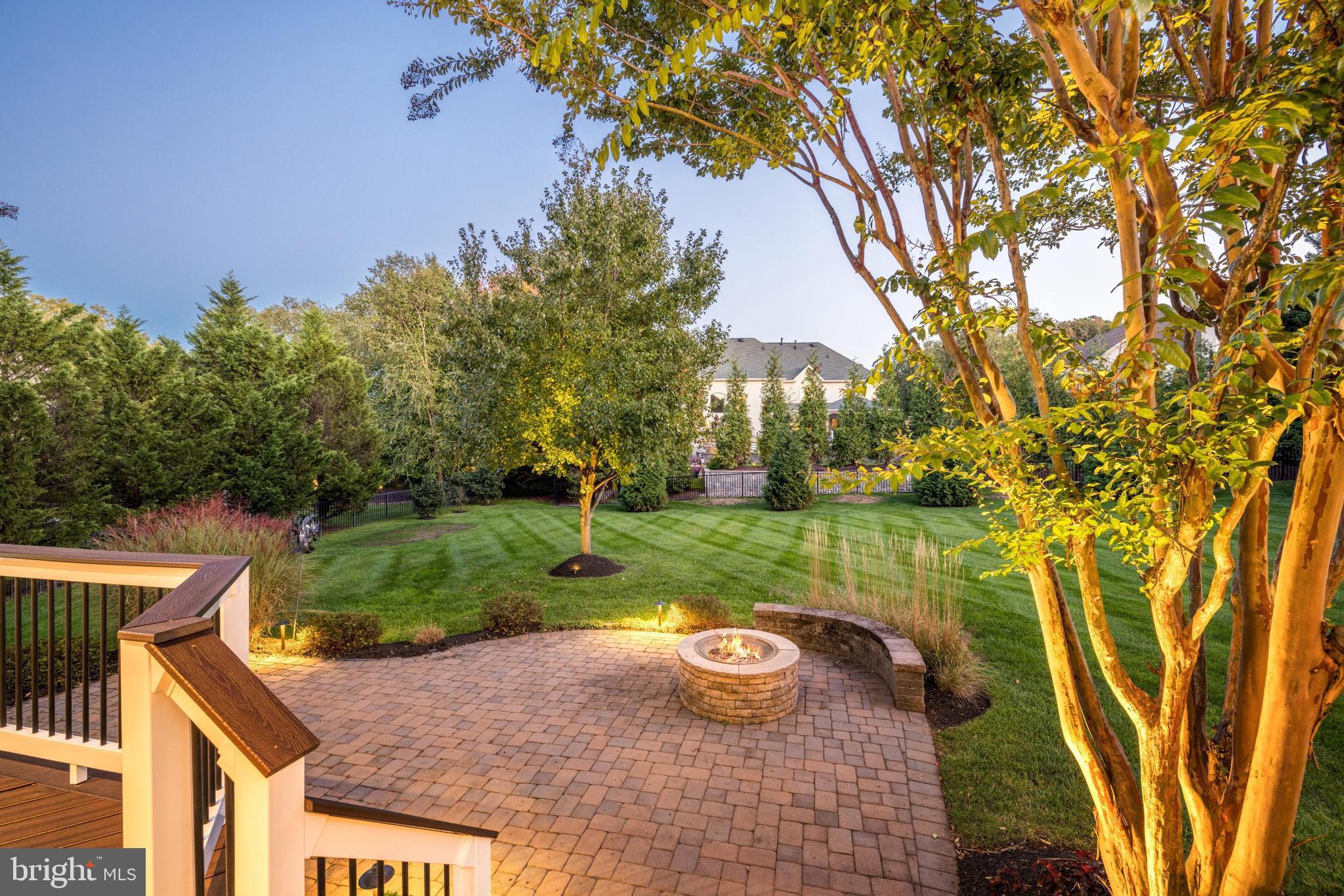 RIVER CREEK - Residential