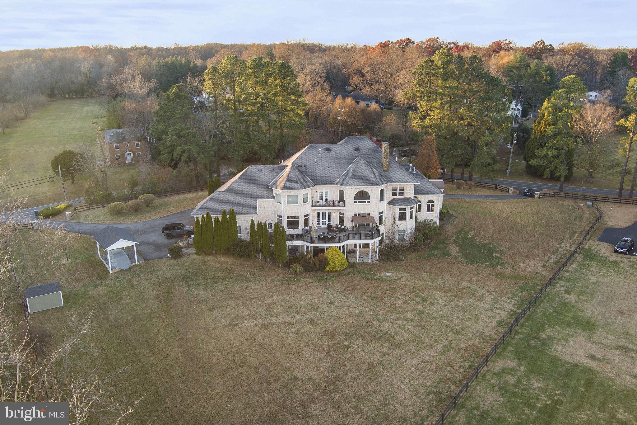 DEERFIELD FARM - Residential