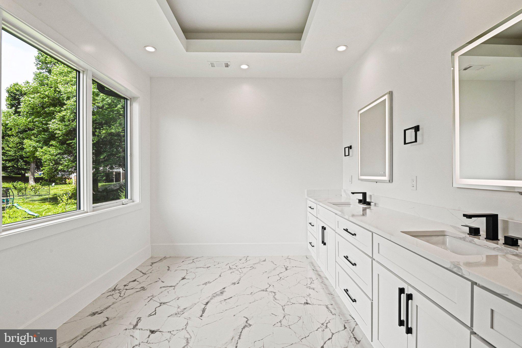 WESTBRIAR COUNTRY CLUB ESTATES - Residential