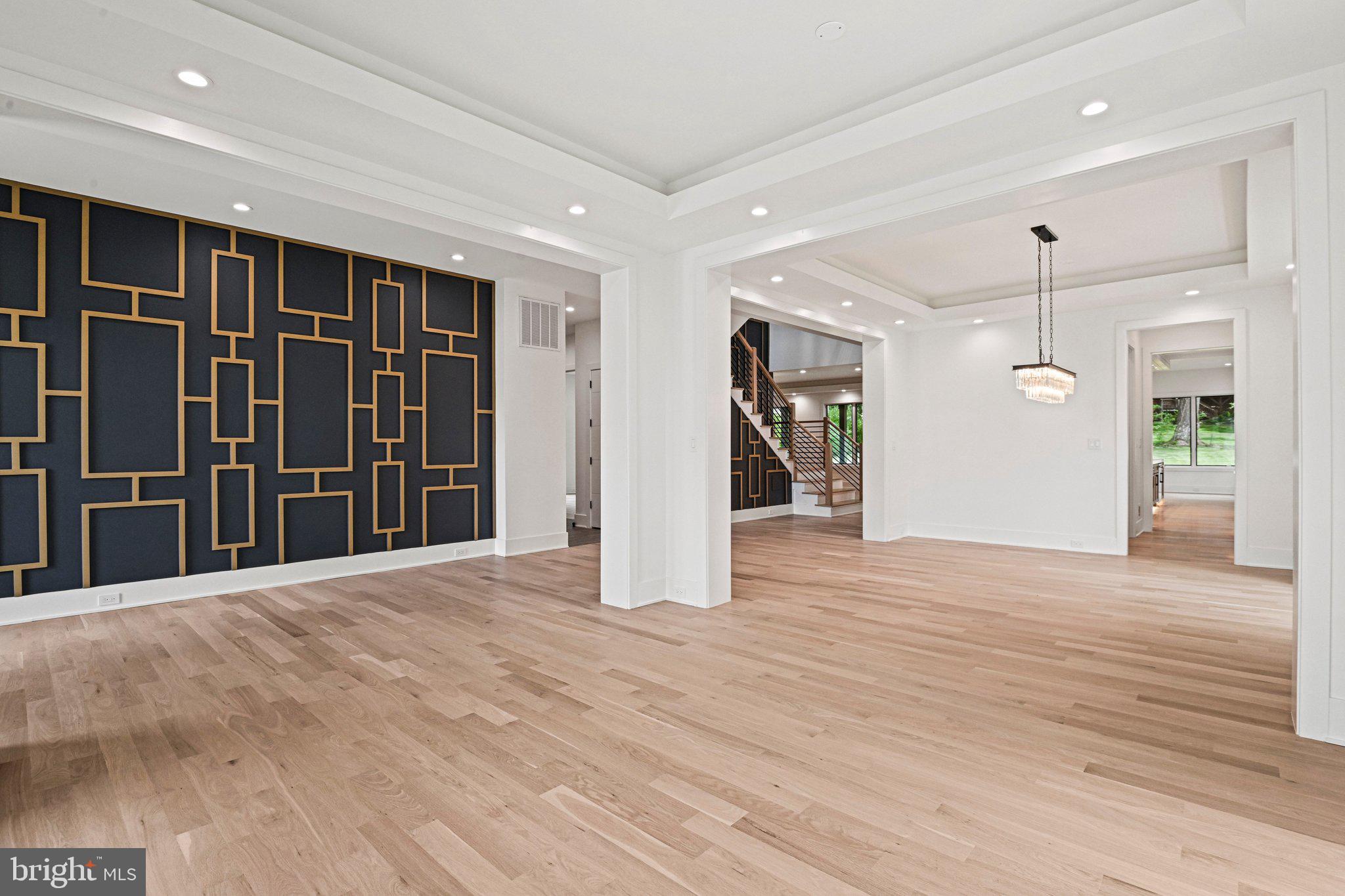 WESTBRIAR COUNTRY CLUB ESTATES - Residential
