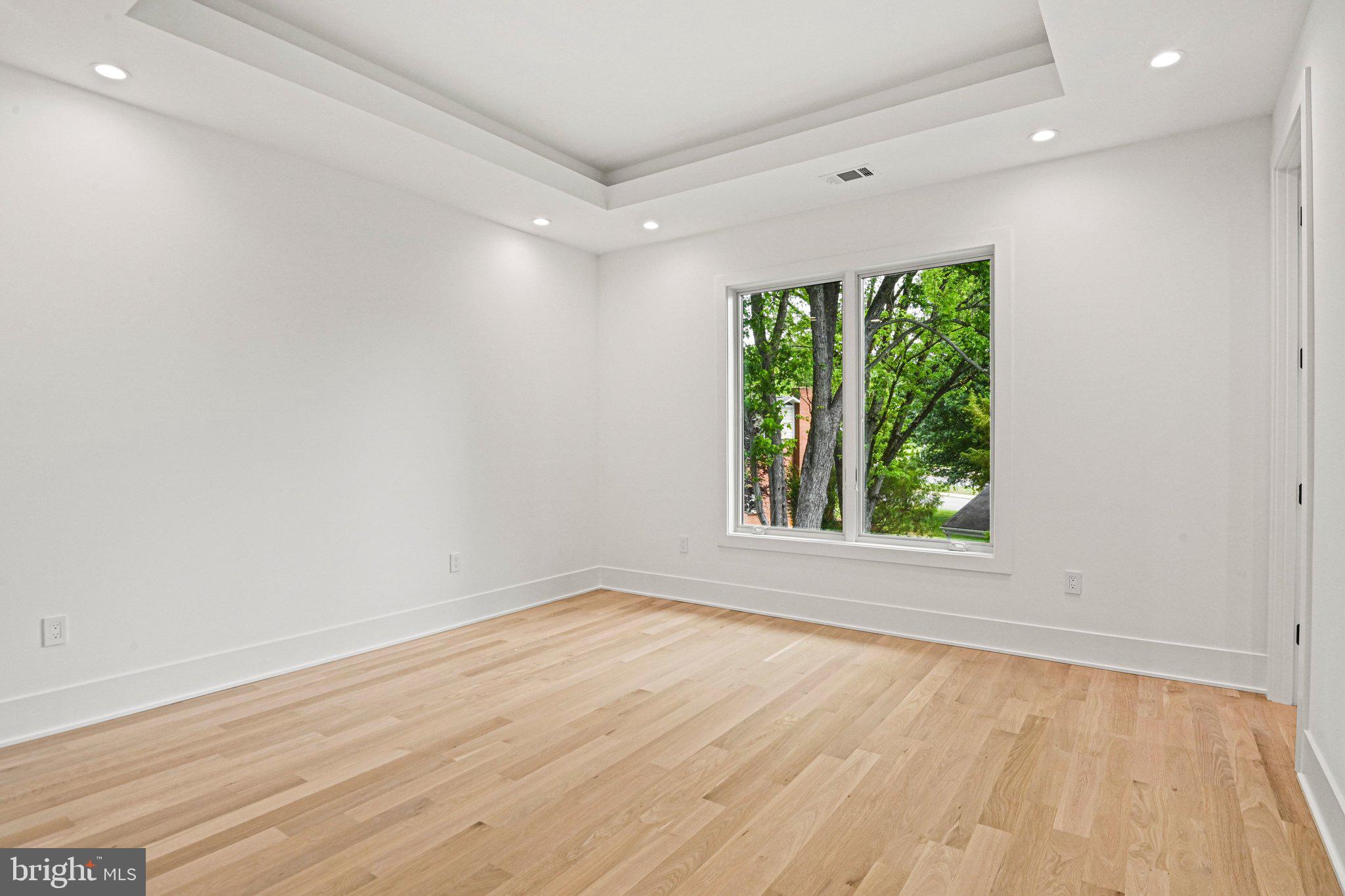 WESTBRIAR COUNTRY CLUB ESTATES - Residential