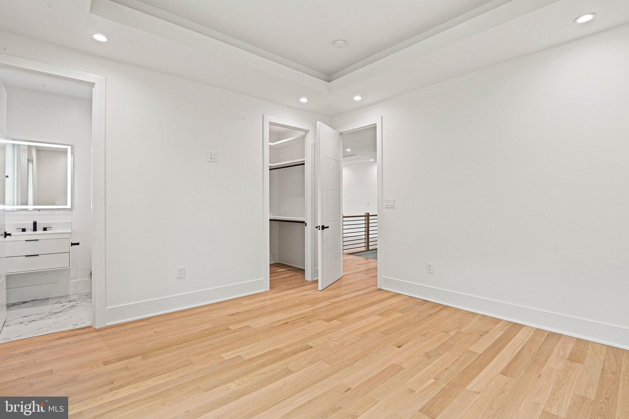 WESTBRIAR COUNTRY CLUB ESTATES - Residential