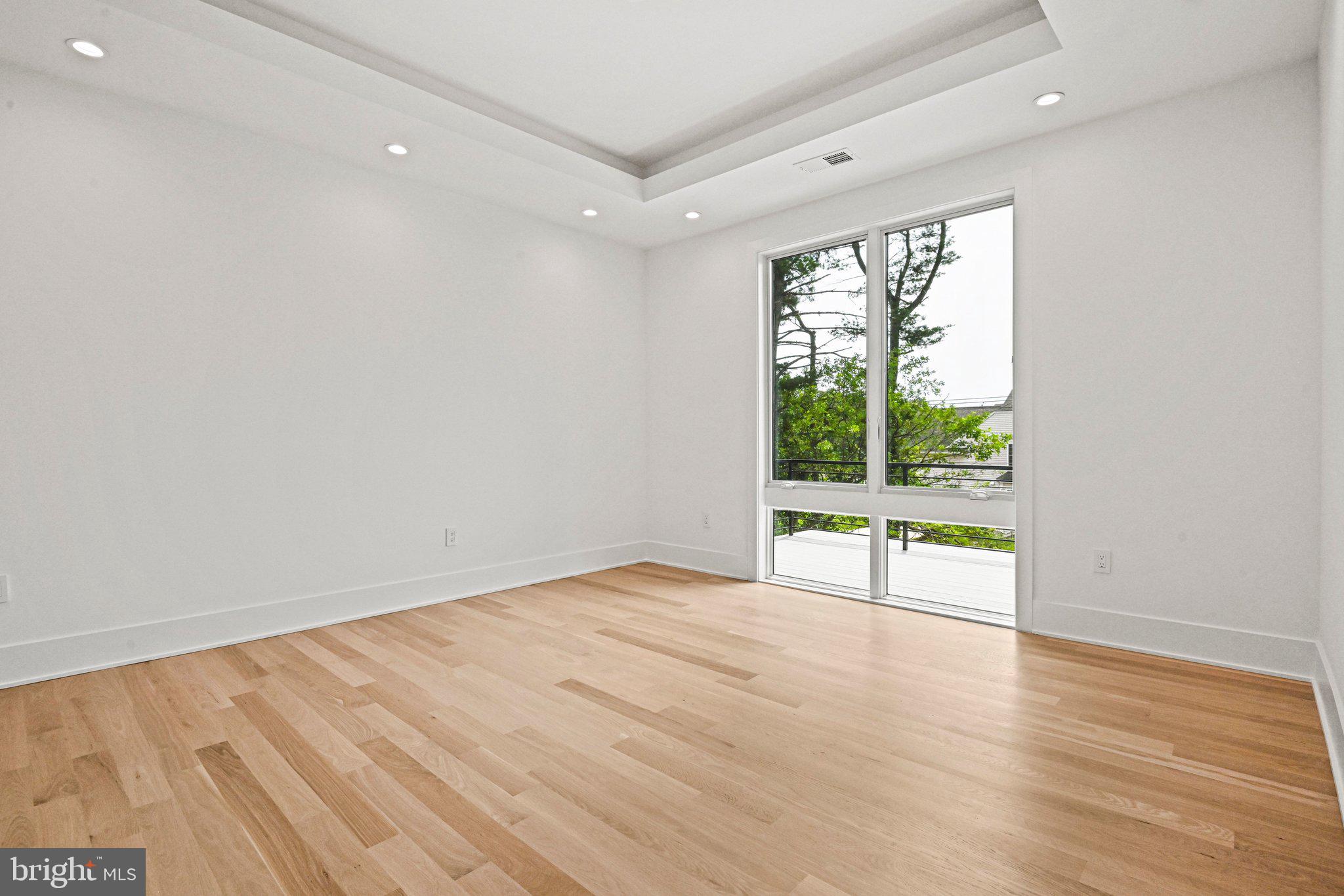 WESTBRIAR COUNTRY CLUB ESTATES - Residential