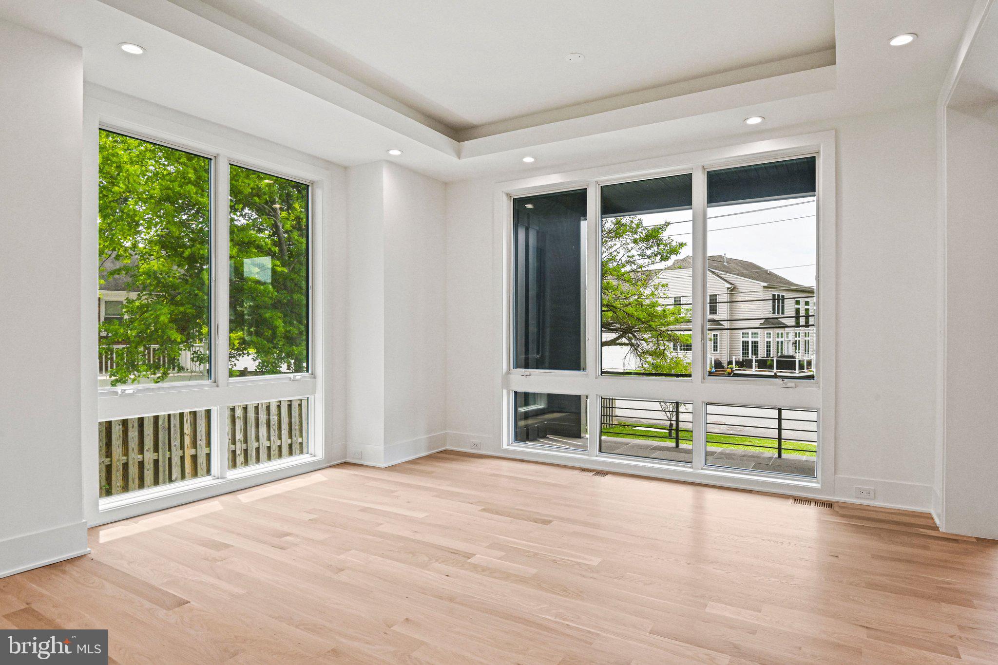 WESTBRIAR COUNTRY CLUB ESTATES - Residential