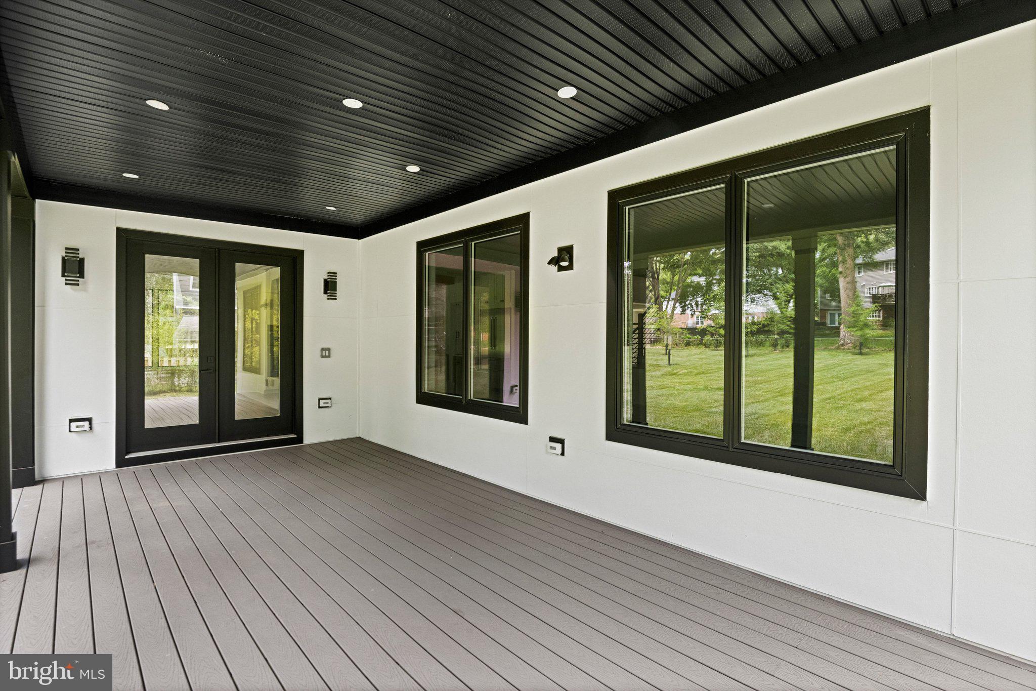 WESTBRIAR COUNTRY CLUB ESTATES - Residential