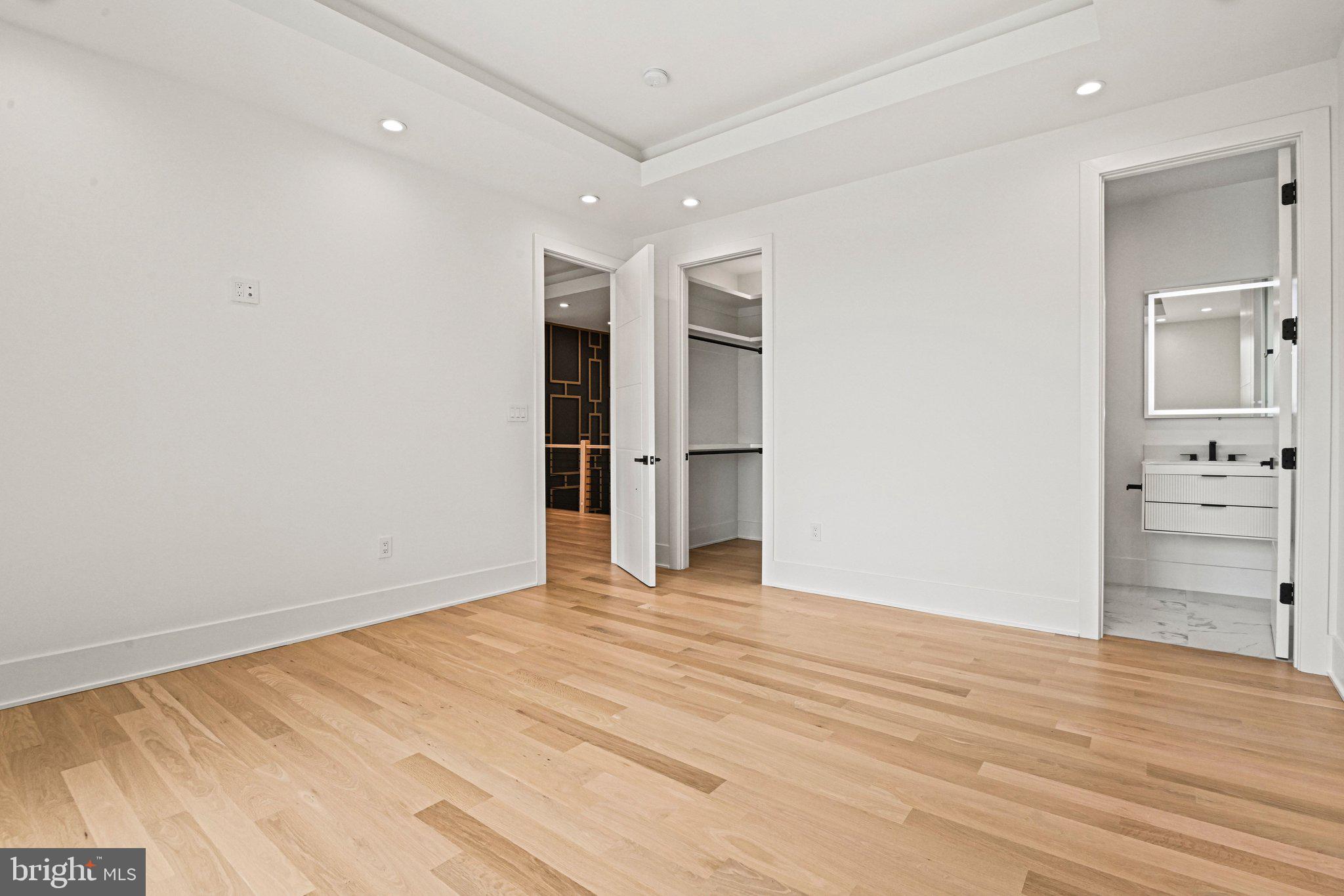 WESTBRIAR COUNTRY CLUB ESTATES - Residential