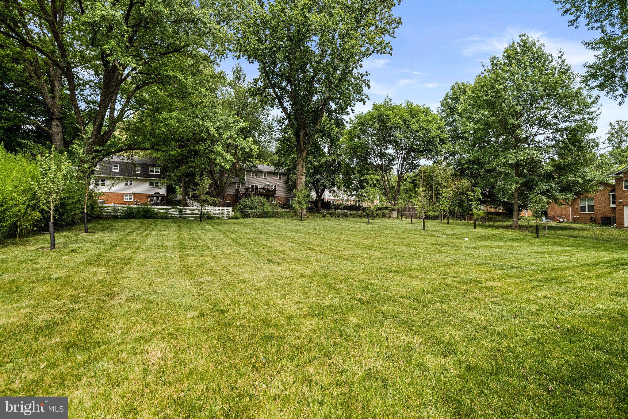 WESTBRIAR COUNTRY CLUB ESTATES - Residential
