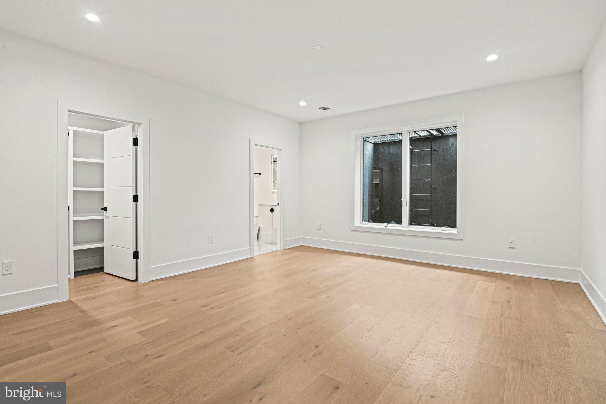 WESTBRIAR COUNTRY CLUB ESTATES - Residential