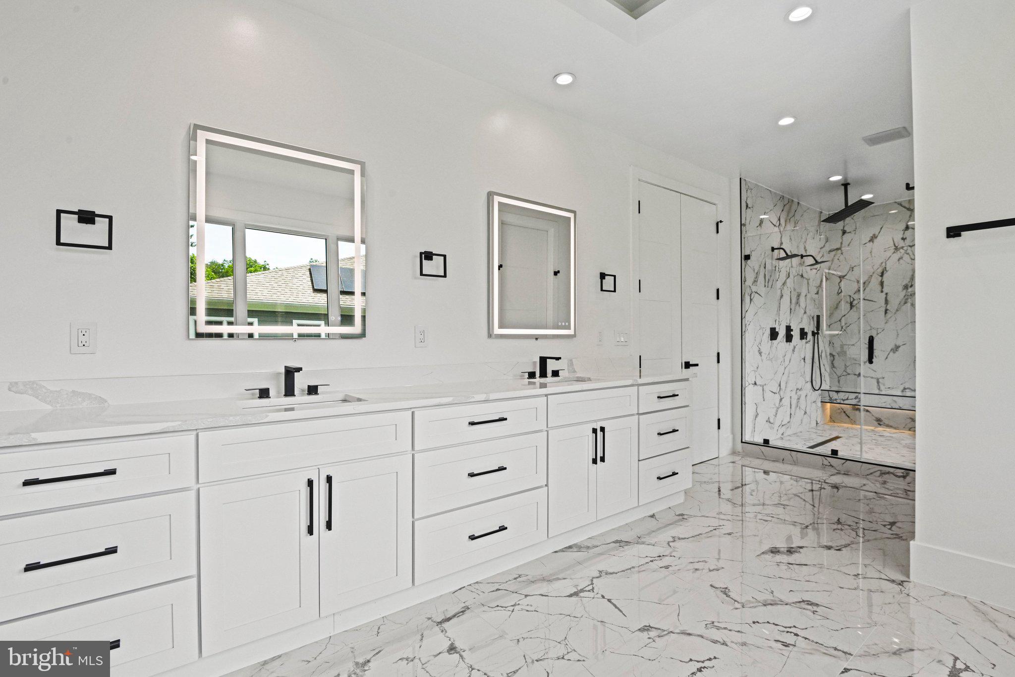 WESTBRIAR COUNTRY CLUB ESTATES - Residential