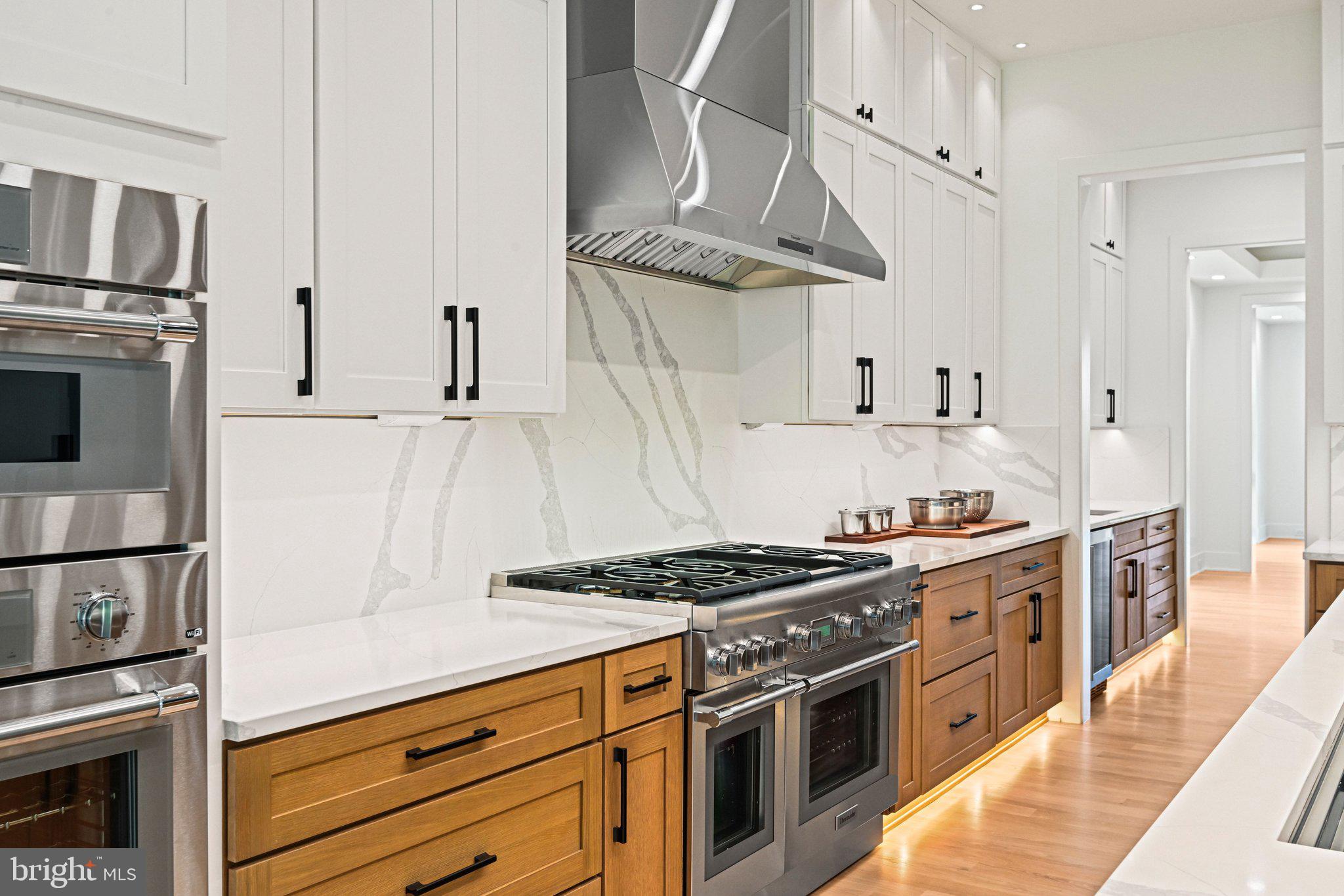 WESTBRIAR COUNTRY CLUB ESTATES - Residential