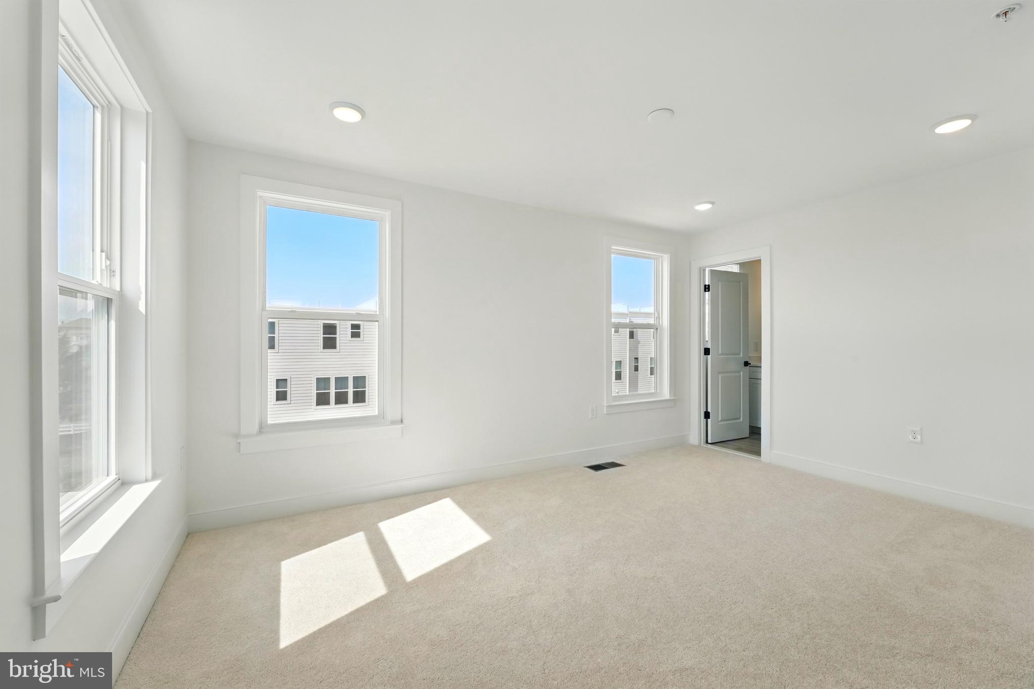BELMONT OVERLOOK - Residential Lease