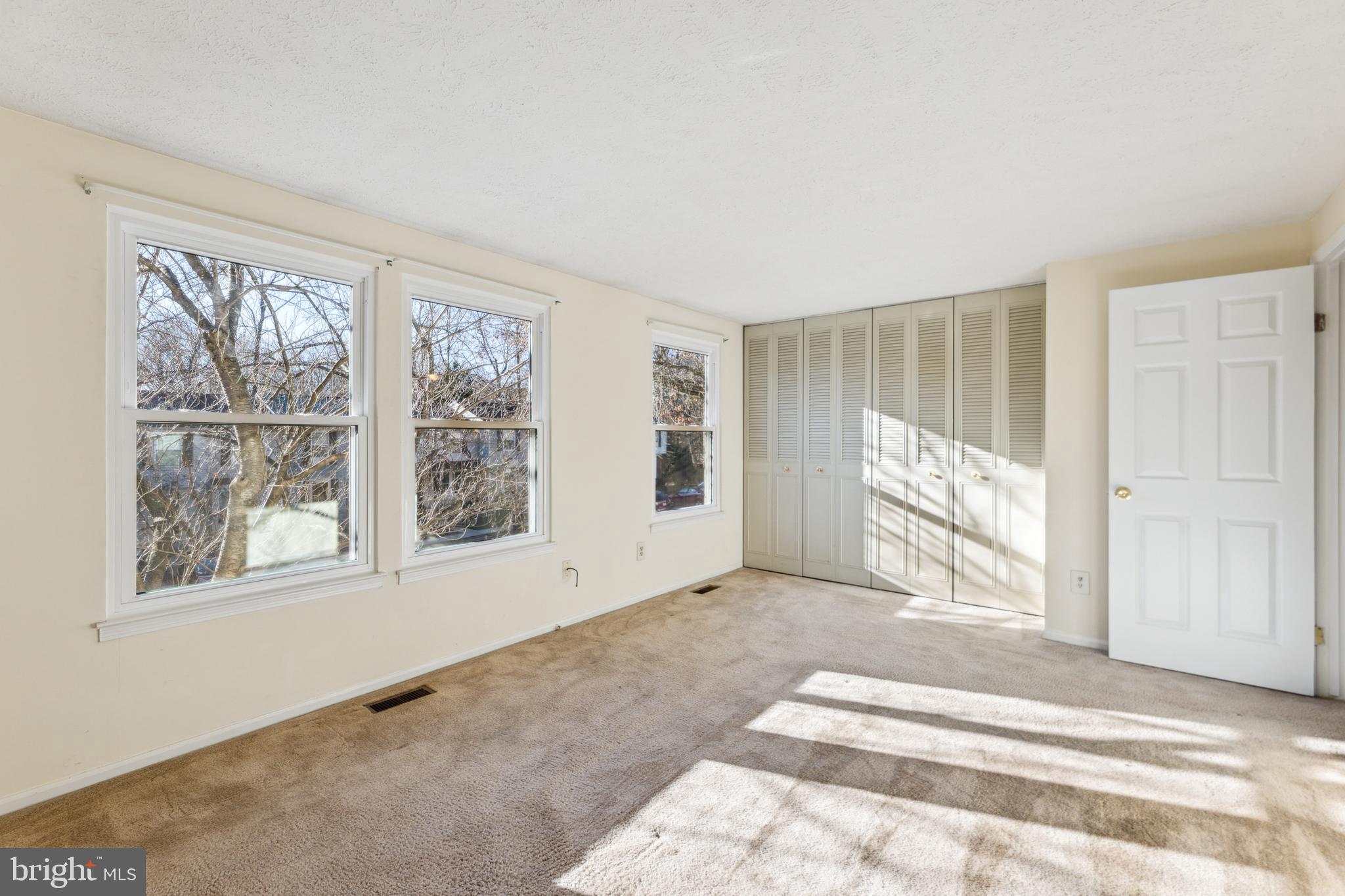 MONTCLAIR - Residential Lease