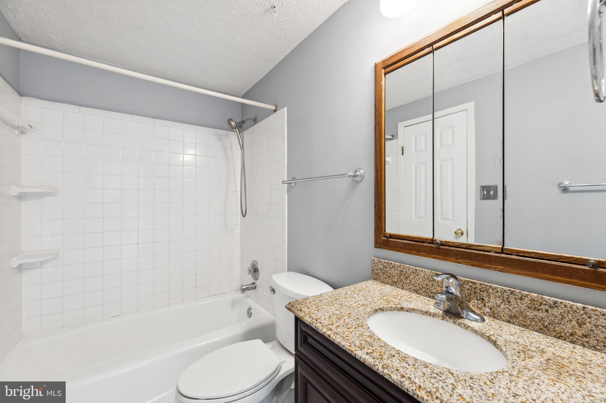 MONTCLAIR - Residential Lease