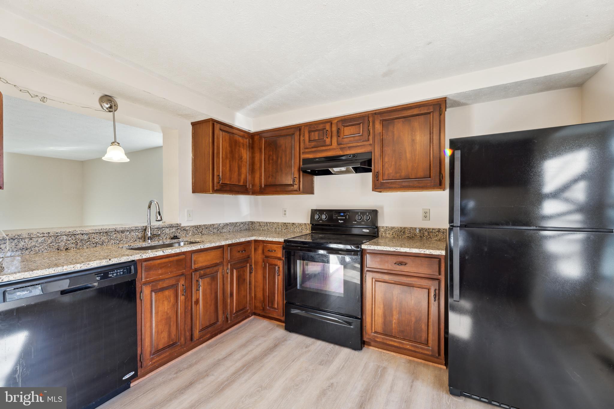 MONTCLAIR - Residential Lease