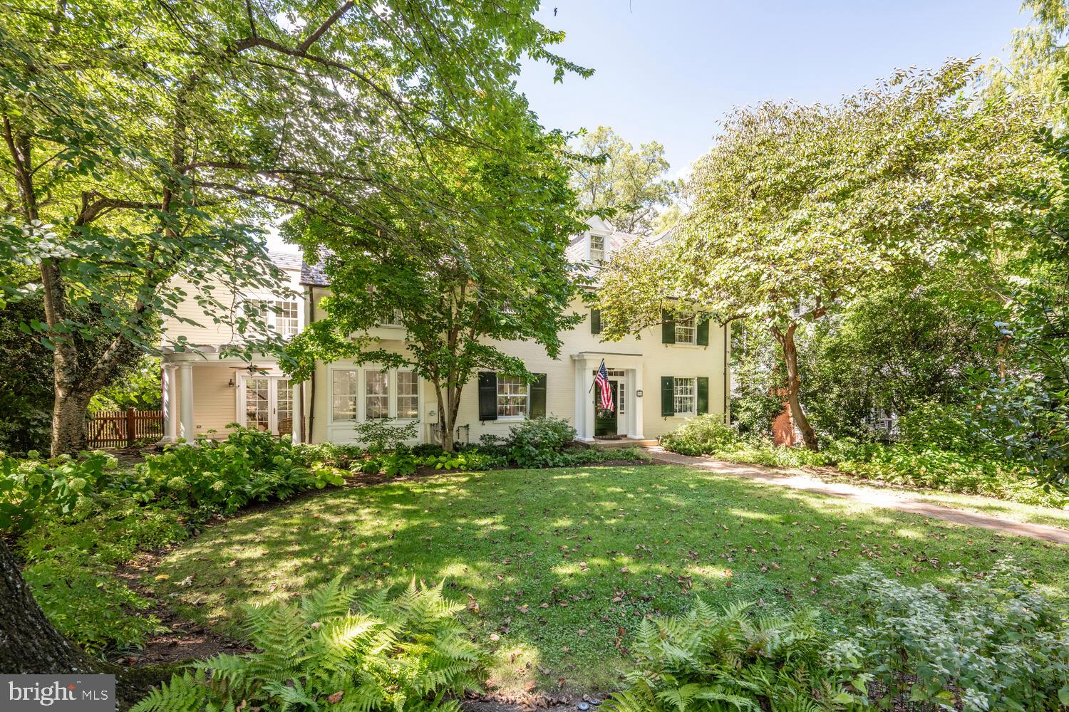 CHEVY CHASE VILLAGE - Residential