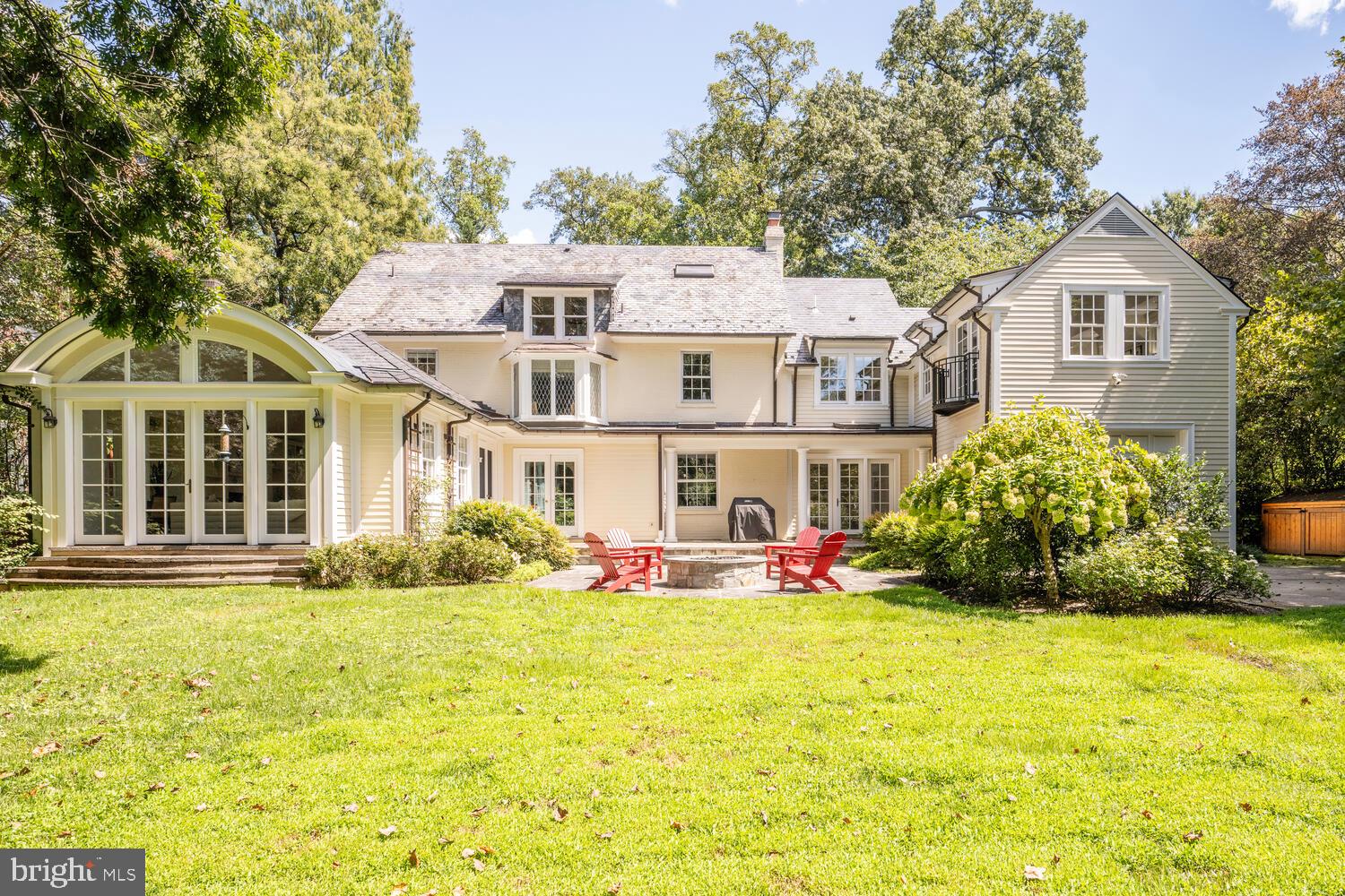 CHEVY CHASE VILLAGE - Residential