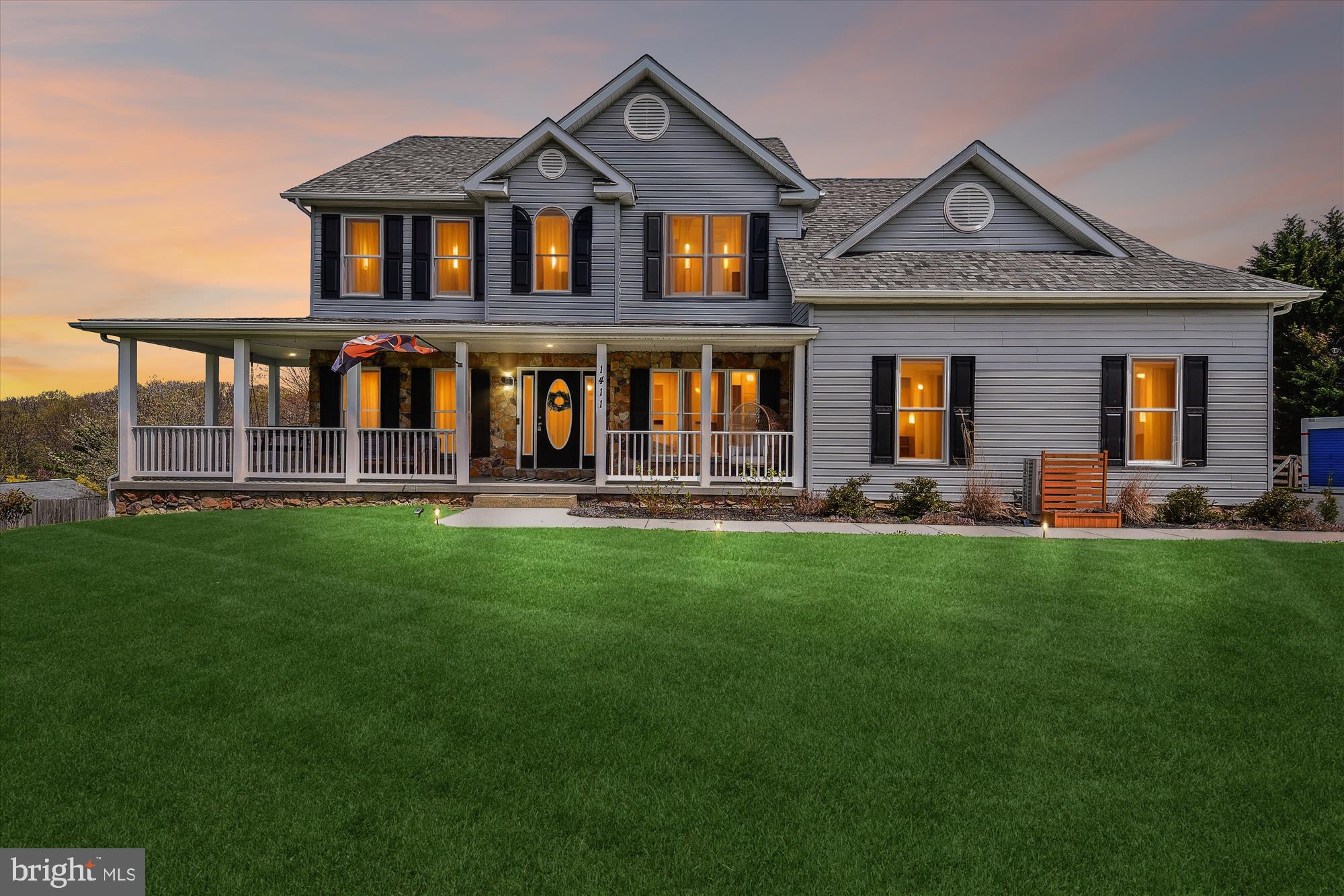 EAGLES GROVE - Residential
