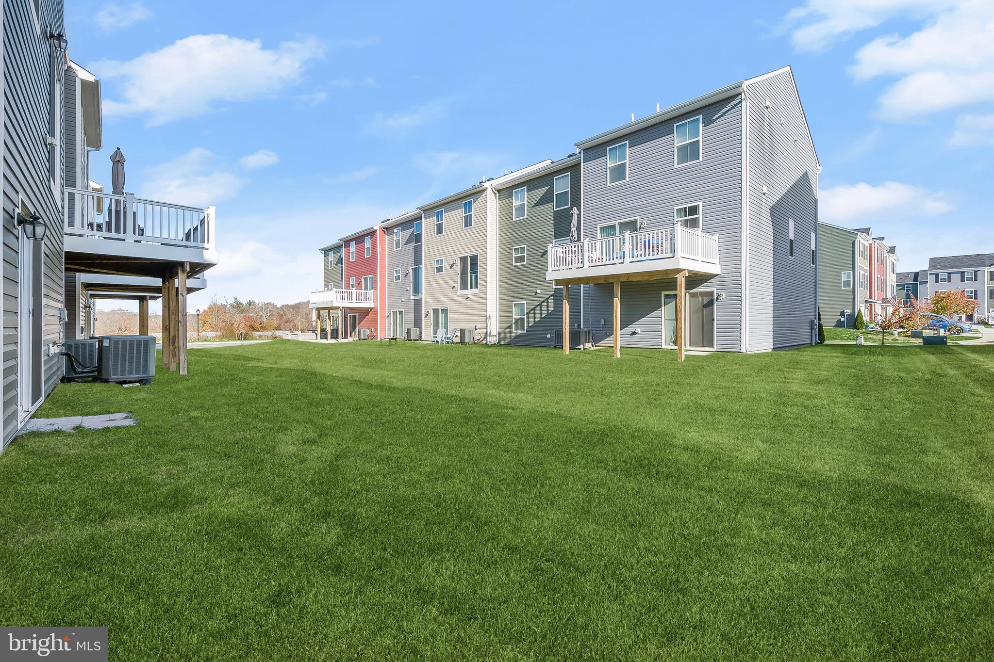 MEADE'S CROSSING - Residential