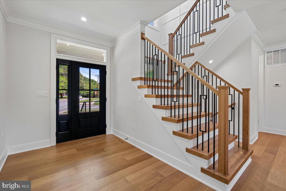 ROCK CREEK PALISADES - Residential