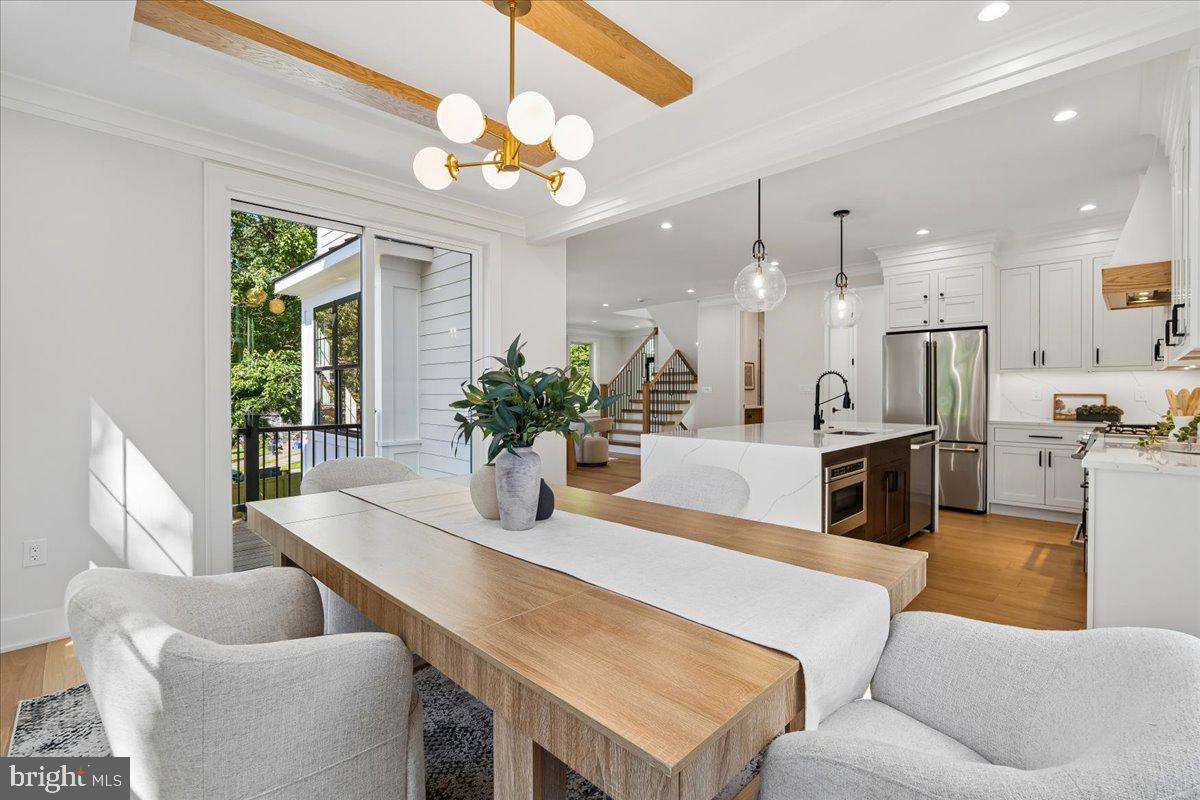 ROCK CREEK PALISADES - Residential