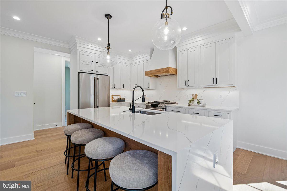 ROCK CREEK PALISADES - Residential
