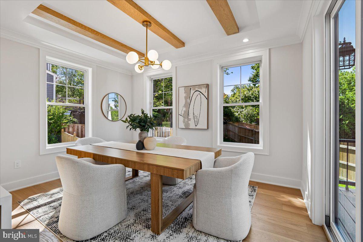 ROCK CREEK PALISADES - Residential