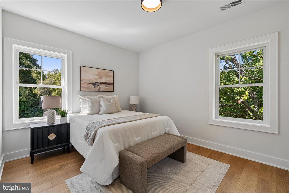 ROCK CREEK PALISADES - Residential