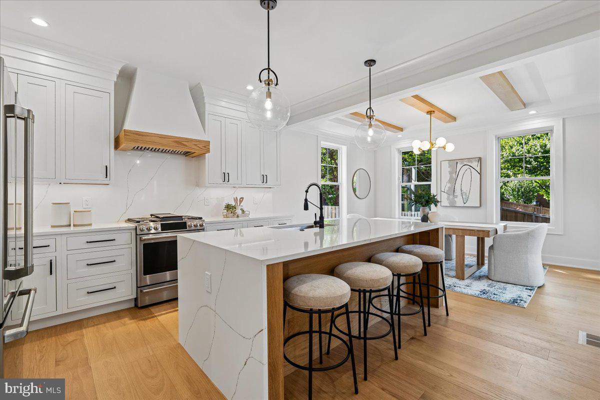 ROCK CREEK PALISADES - Residential