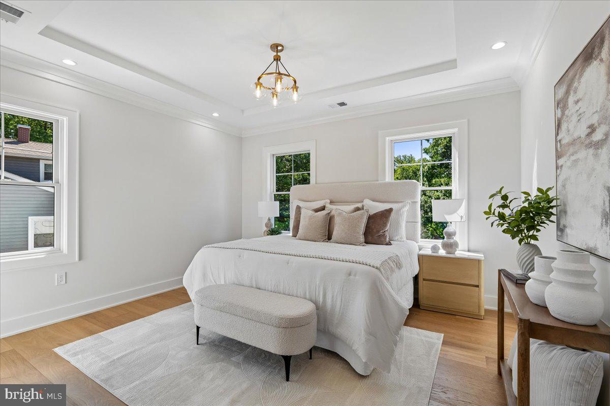 ROCK CREEK PALISADES - Residential