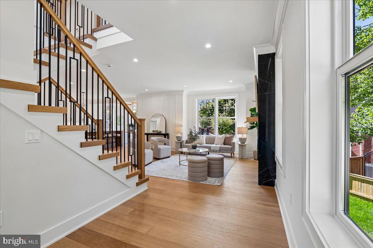ROCK CREEK PALISADES - Residential