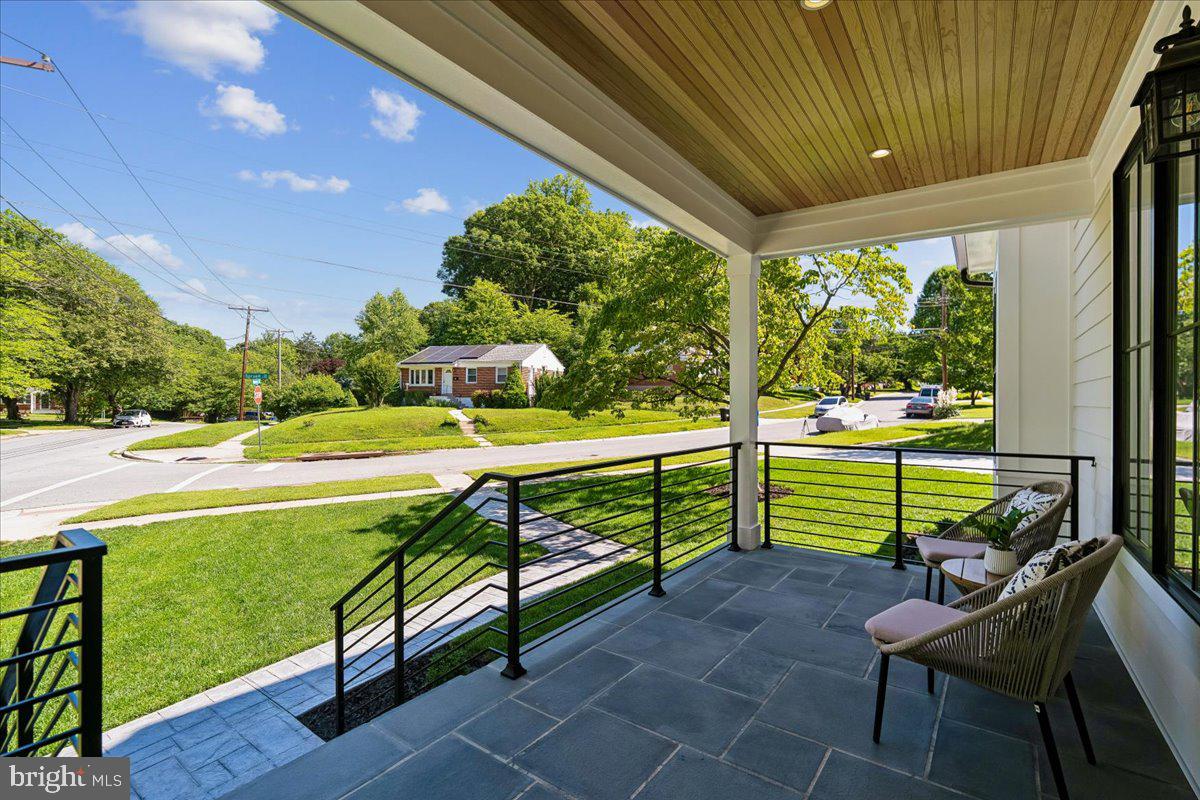 ROCK CREEK PALISADES - Residential