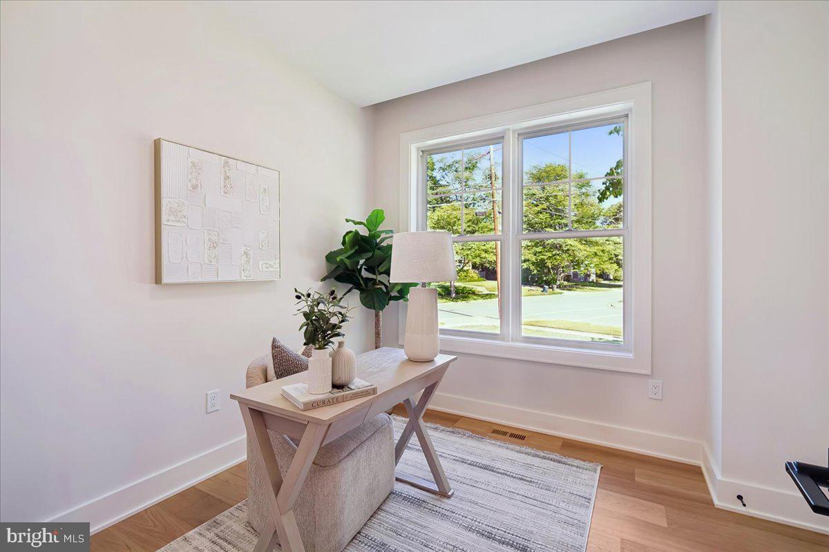 ROCK CREEK PALISADES - Residential