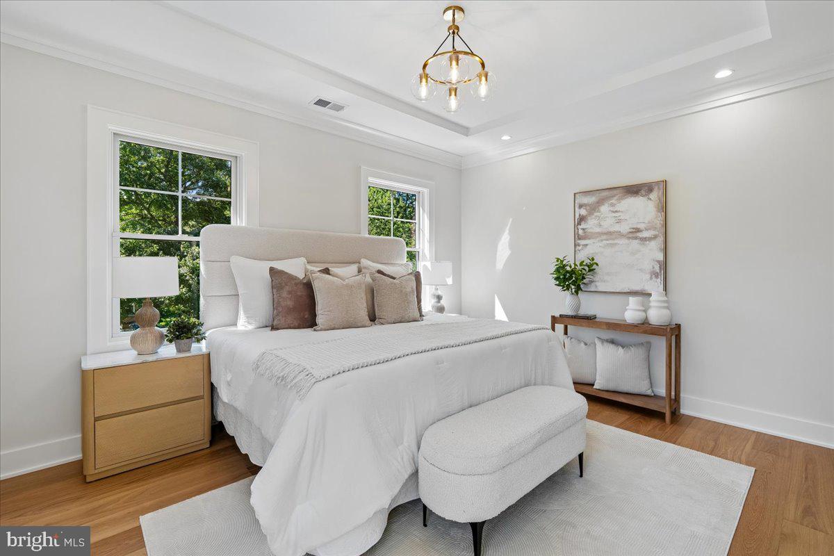 ROCK CREEK PALISADES - Residential