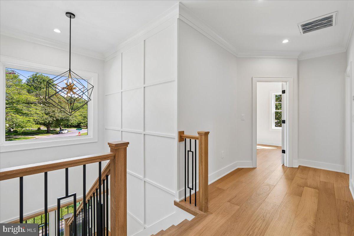 ROCK CREEK PALISADES - Residential