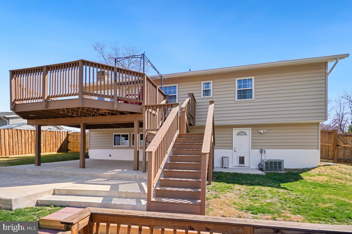 LAKE RIDGE - Residential