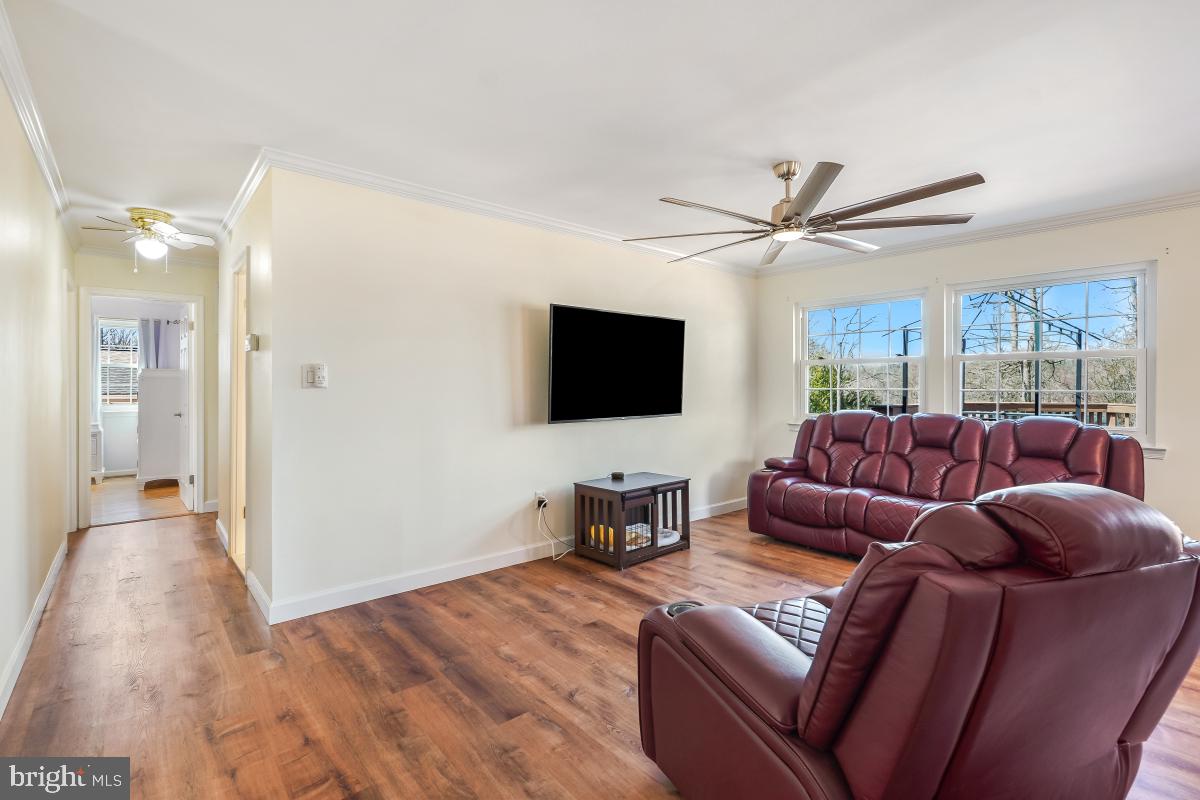 LAKE RIDGE - Residential